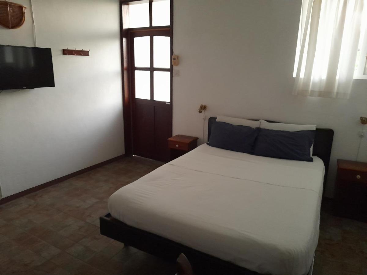 Auberge Miko กรองด์เบย์ ภายนอก รูปภาพ