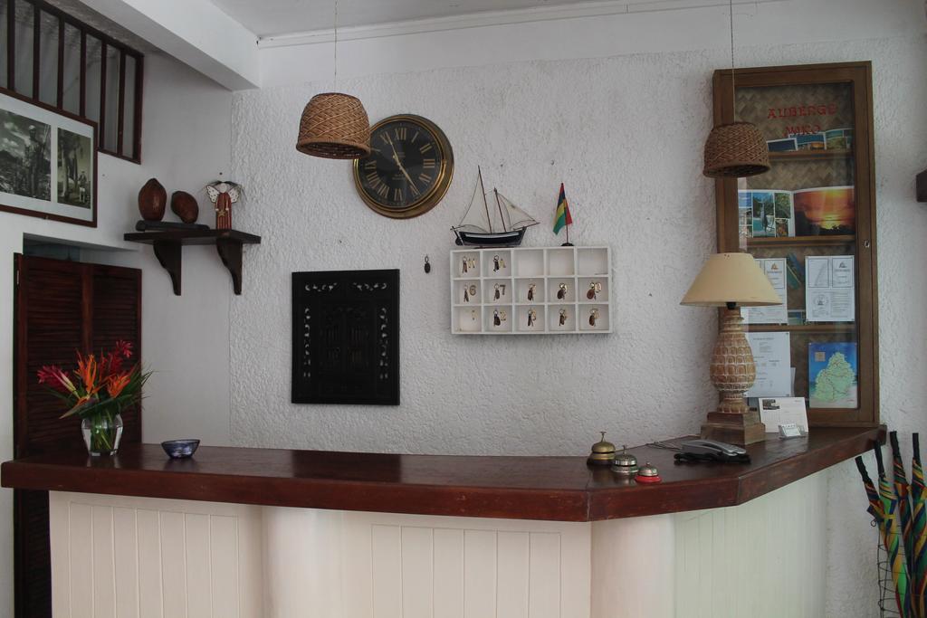 Auberge Miko กรองด์เบย์ ภายนอก รูปภาพ