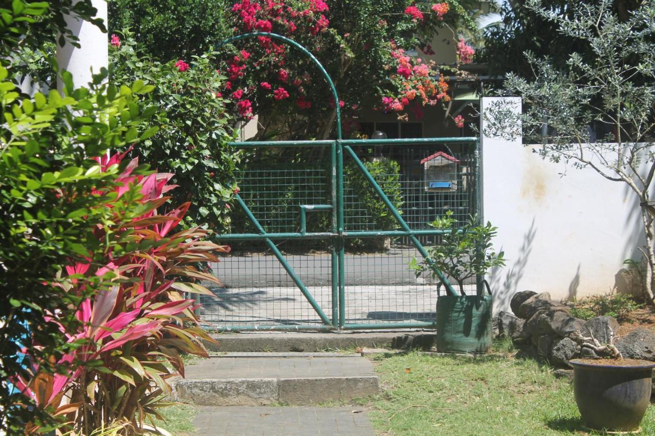 Auberge Miko กรองด์เบย์ ภายนอก รูปภาพ