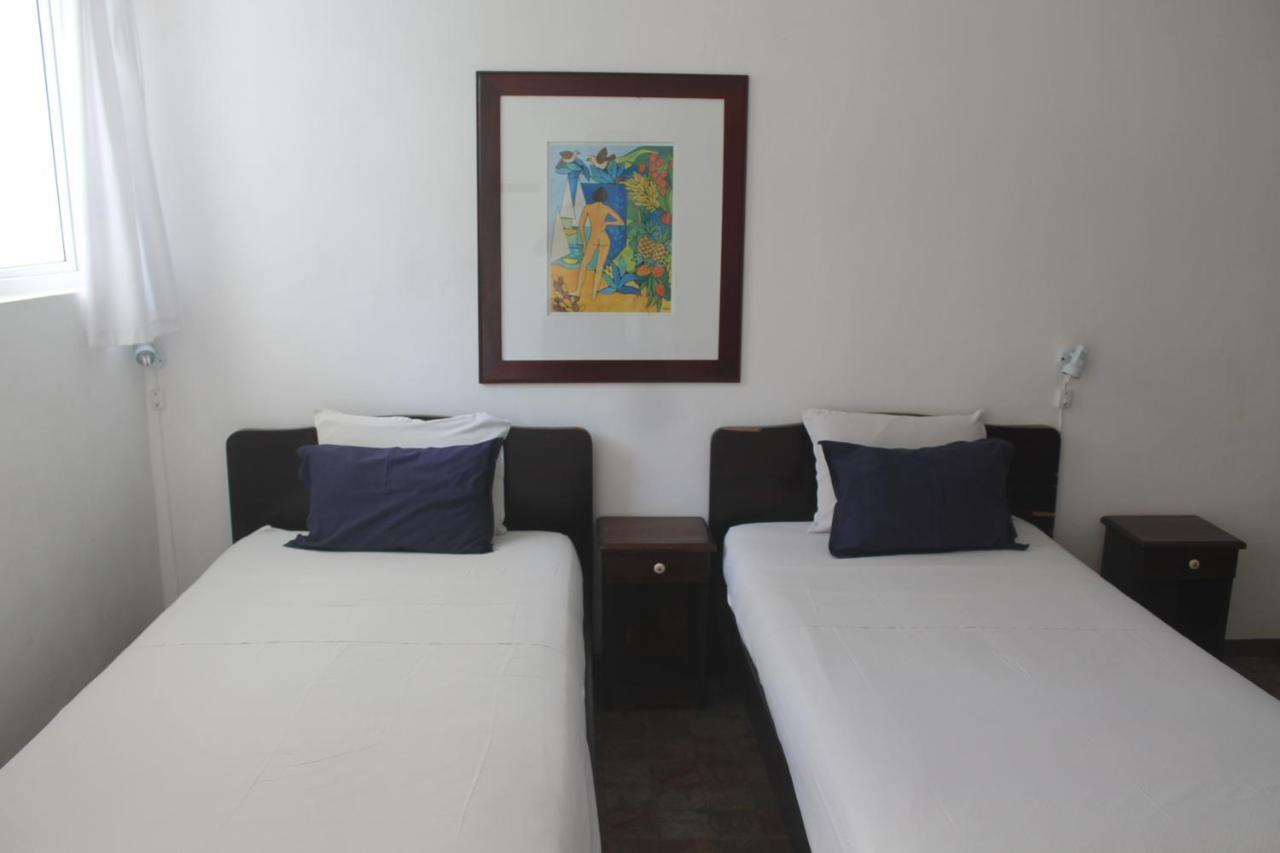 Auberge Miko กรองด์เบย์ ภายนอก รูปภาพ